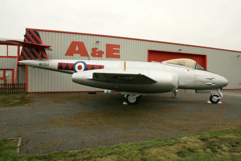 http://www.flankers-site.co.uk/misc_pics/jet age 005.jpg